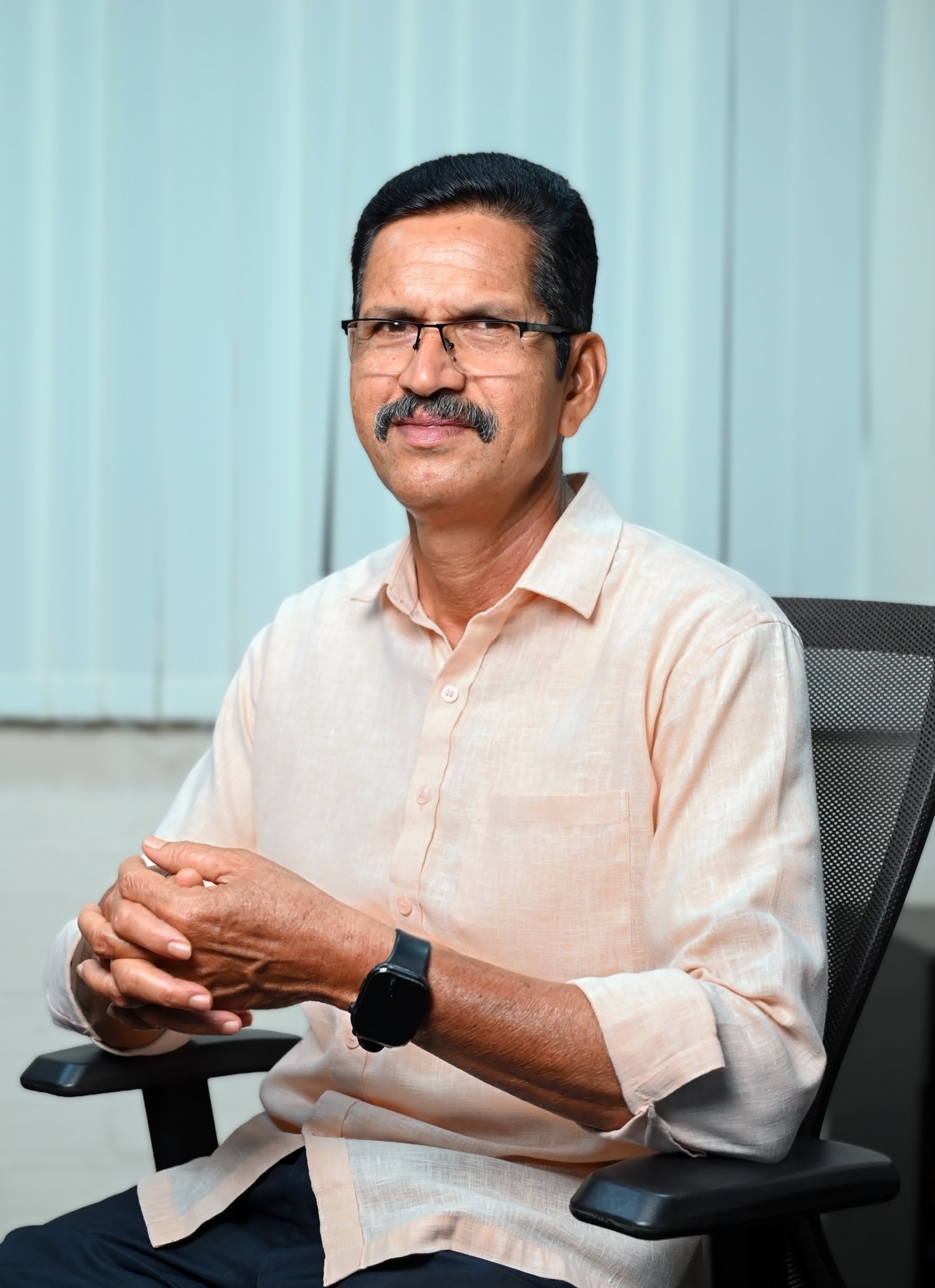 ಹೊಸ ಹೊಸ ಅವಕಾಶ ಜವಾಬ್ದಾರಿಗಳ ಮೂಲಕ ನನ್ನನ್ನು ರೂಪಿಸಿ ಸಮಾಜದಲ್ಲಿ ಗೌರವಯುತ ಬದುಕು ಕಟ್ಟಿಕೊಟ್ಟ ಅಭಿಮಾನದ ಸಂಸ್ಥೆ — Shaped by new opportunities and responsibilities, I owe this organization the respectable life I’ve built.